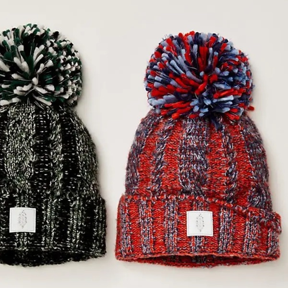 Free People Pom Party Reflective Beanie❤️ black / white combo - Picture 4 of 5